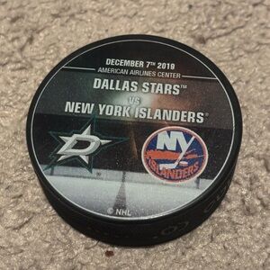 Dallas Stars vs New York Islanders NHL Match Up Hockey Puck 12/7/2019